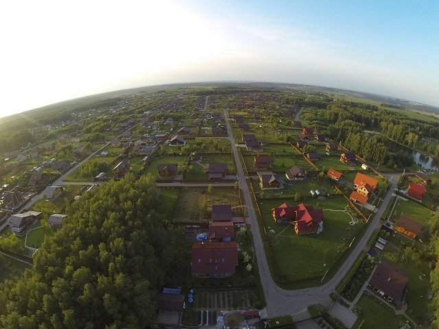 Панорамные виды поселка «Романовские дачи»