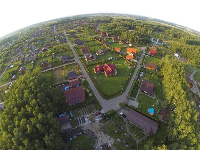 Панорамные виды поселка «Романовские дачи»