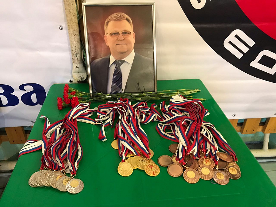 Фото турнира по самбо в память об учредителе поселка «Романовские дачи» 